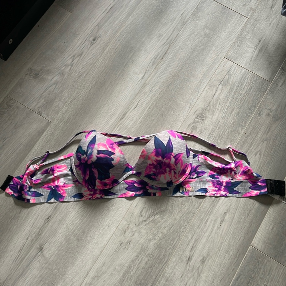 Victoria Secret Pink bonded bra size large